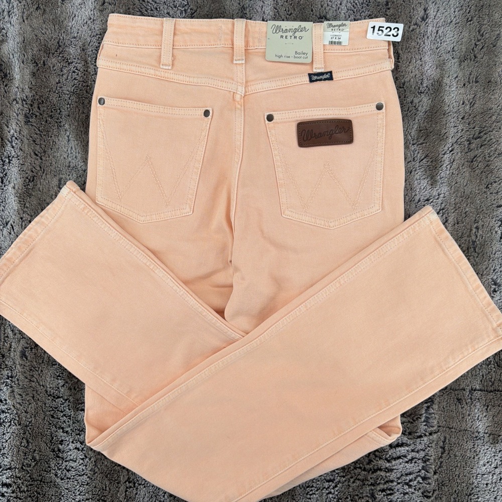New Wrangler Retro Bailey Jeans Women's 27x34 High Rise Boot Cut Western Peach